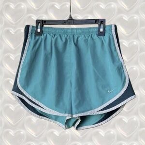 Nike Women’s Green Dri Fit Performance Lined Athletic Running Shorts Size M